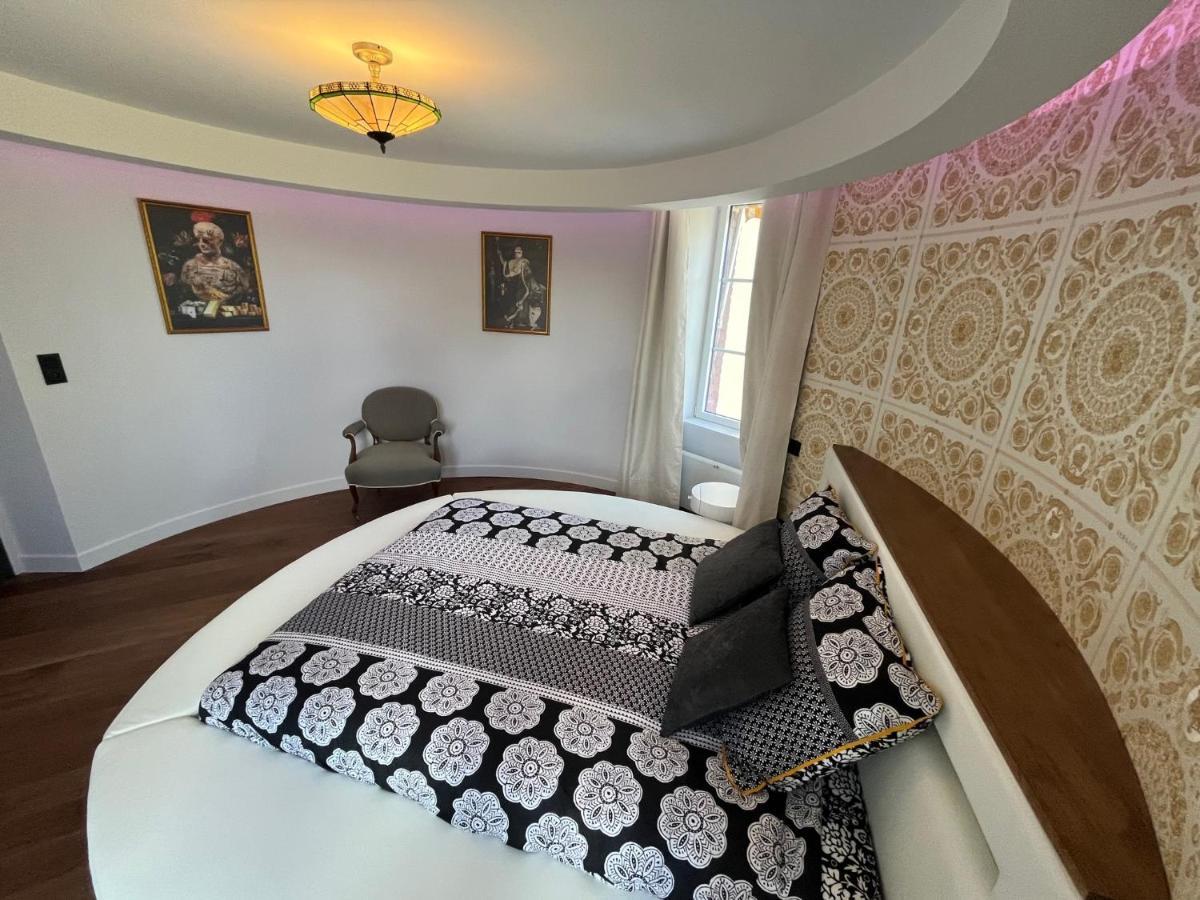 Domaine Pierre Monnaie Villa *